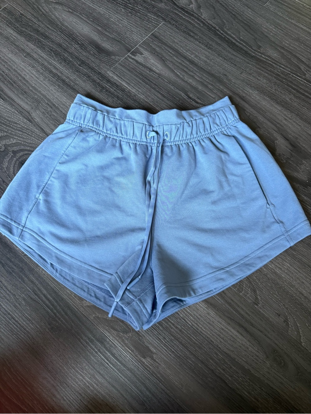 Lululemon Inner Glow High-Rise Short 3"
Utility Blue - Picture 2 of 6